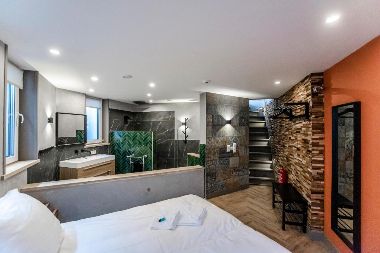 Beach Apartments ซานด์โวร์ต ภายนอก รูปภาพ